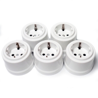 Пять розеток серии Дежавю цвет белый